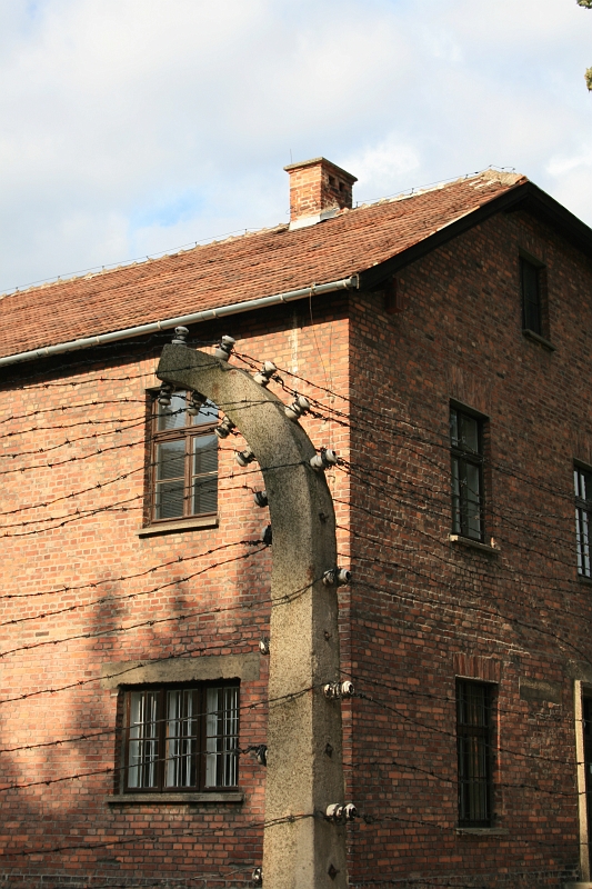 a 083
